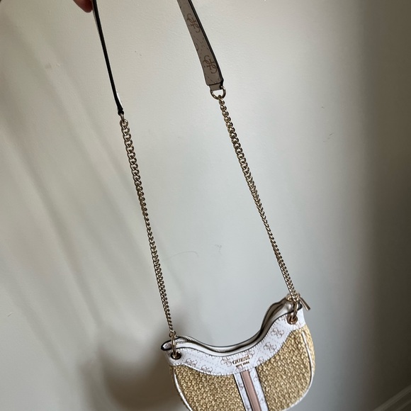 Guess crossbody handbag - Picture 5 of 16